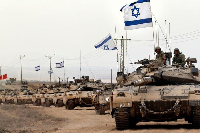 Nhiều người tin rằng Israel bắt đầu phát triển vũ khí hạt nhân từ những năm 1960, mặc dù họ chưa bao giờ chính thức thừa nhận điều này.