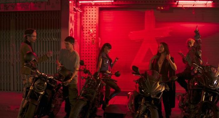 Khó có thể chê về mặt sản xuất, kỹ thuật dàn dựng
