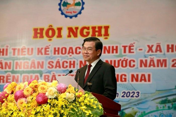 Bí thư Tỉnh ủy Nguyễn Hồng Lĩnh phát biểu tại Hội nghị
