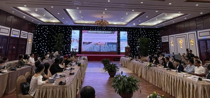 Toàn cảnh buổi Tọa đàm Thực trạng và giải pháp phát triển du lịch cưới thành phố Đà Nẵng.
