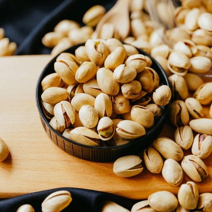 Hồ trăn hay hạt dẻ cười cung cấp nhiều protein thực vật.