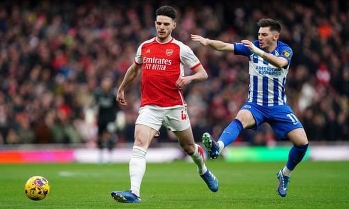 Arsenal đẩy cao nhịp độ trận đấu