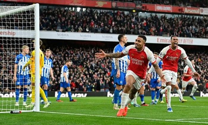Gabriel Jesus mở tỷ số cho "Pháo thủ"