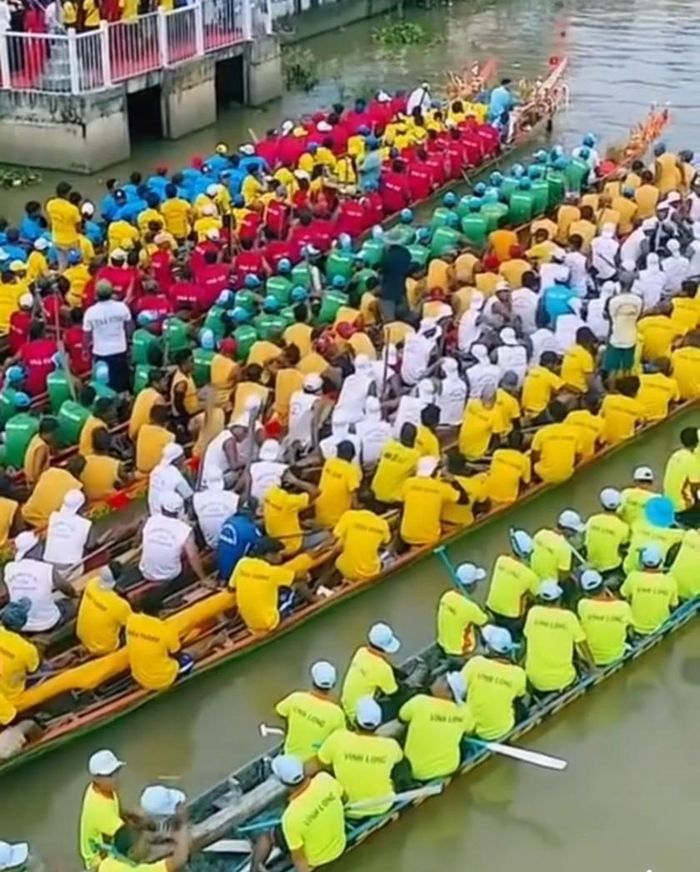 Đời sống tinh thần của đồng bào DTTS được nâng cao (Lễ hội đua Ghe của người Khmer).