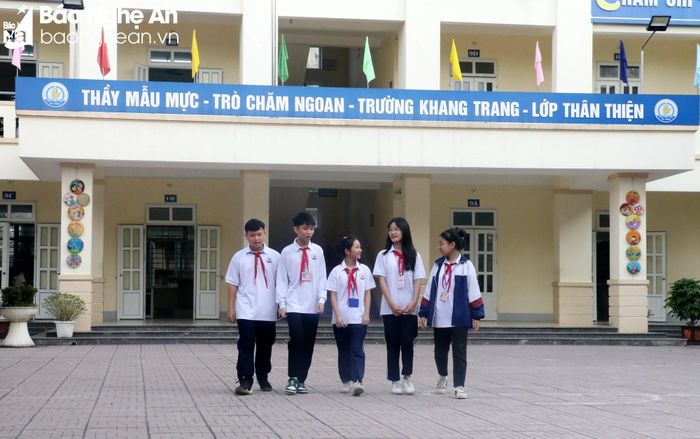 Học sinh Trường THCS Đội Cung (thành phố Vinh). Ảnh: Mỹ Hà