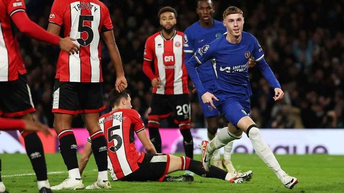 Người hùng Cole Palmer mở tỷ số cho Chelsea.