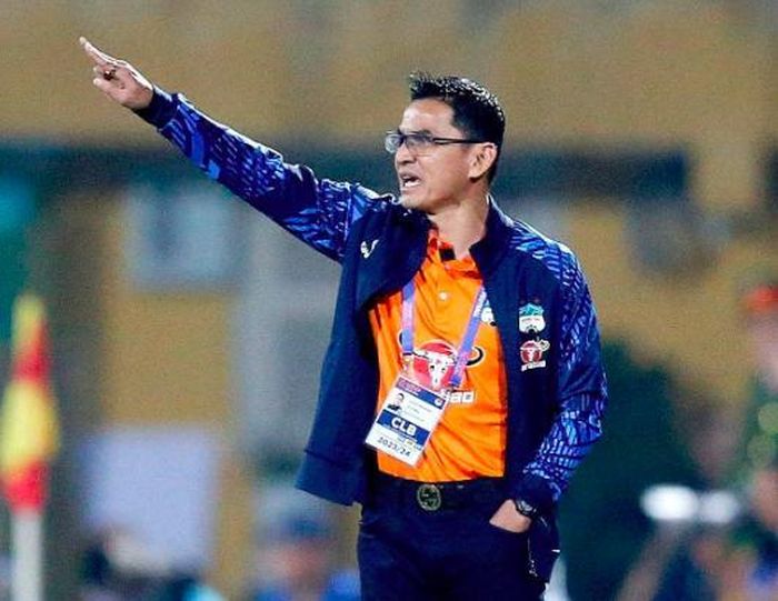 Trước mắt thầy trò HLV Kiatisak là hai đối thủ mạnh: CLB Nam Định và Hà Nội FC