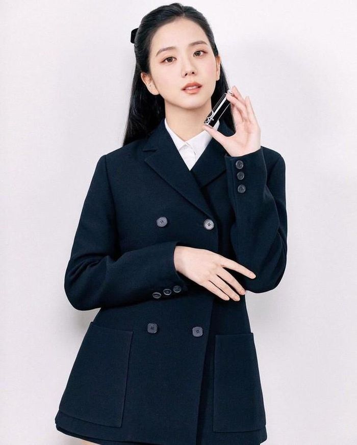 Nhờ tác động của Đại sứ toàn cầu Jisoo, Dior cũng sẽ tăng giá sản phẩm lên 5%