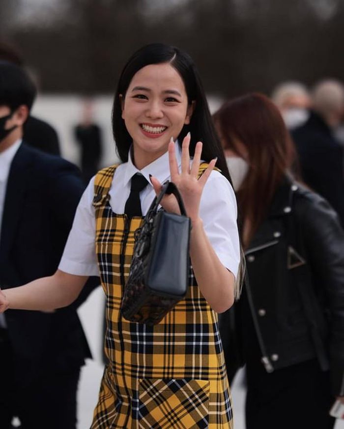 Jisoo không chỉ duy trì mà còn tăng giá trị thương hiệu của Dior
