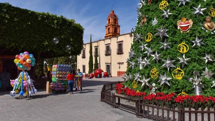  12. San Miguel de Allende, Mexico: Thiên đường nổi tiếng dành cho các nghệ sĩ này là nơi tuyệt vời để mừng Giáng sinh với khí hậu ôn hòa giống như mùa thu. 