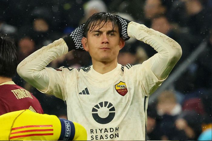 Roma thua 0-2 trước Bologna để bật bãi khỏi nhóm dự cúp châu Âu
