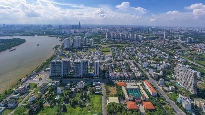 Cấp bách tháo gỡ khó khăn cho thị trường bất động sản. (Ảnh minh họa: ZNews).