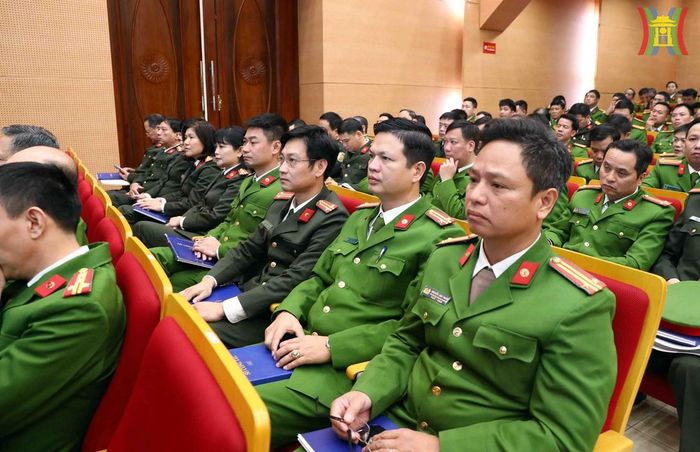 Hình ảnh tại buổi lễ ra quân.