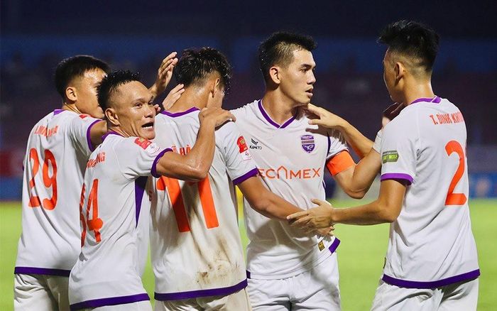 B. Bình Dương đã lên đỉnh bảng V.League. Nguồn: VPF.