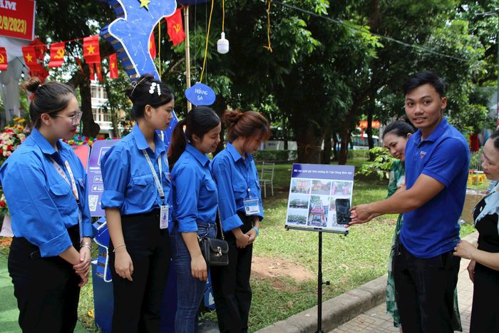 Đoàn viên, thanh niên ở Nam Định đi đầu trong ứng dụng CĐS và tuyên truyền ứng dụng CĐS.