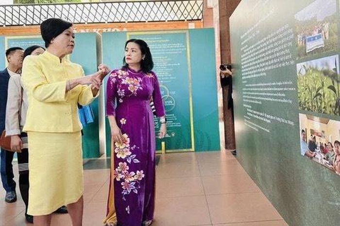 Phòng trưng bày “Triết lý kinh tế vừa đủ” của cố Quốc vương Thái Lan tại Trường Đại học Khoa học Xã hội và Nhân văn TP. Hồ Chí Minh (cơ sở Thủ Đức). Ảnh Internet