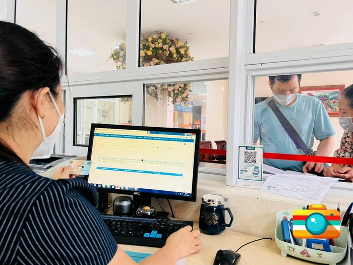 Bệnh nhân đăng ký KCB bằng thẻ Căn cước công dân tại Bệnh viện Mắt