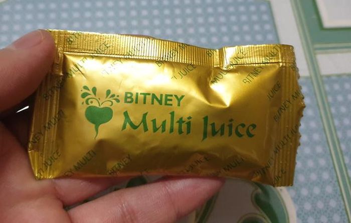 Sản phầm trà thảo dược tế bào gốc mà tư vấn viên tại Văn phòng đại diện Công ty TNHH TMDV Bitney Sơn Hà giới thiệu cho phóng viên.