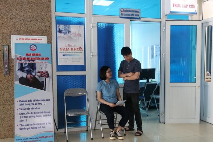  Tham gia tư vấn và khám sức khỏe trước khi kết hôn vì hạnh phúc gia đình, vì tương lai đất nước. 