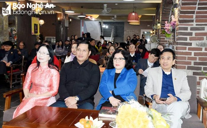 Quang cảnh buổi lễ. Ảnh: Công Khang