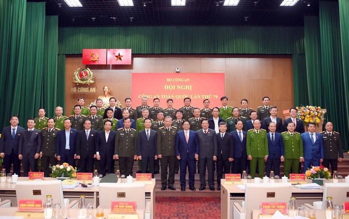  Thủ tướng Phạm Minh Chính và các đại biểu tham dự hội nghị. (Ảnh: Phạm Kiên/TTXVN) 
