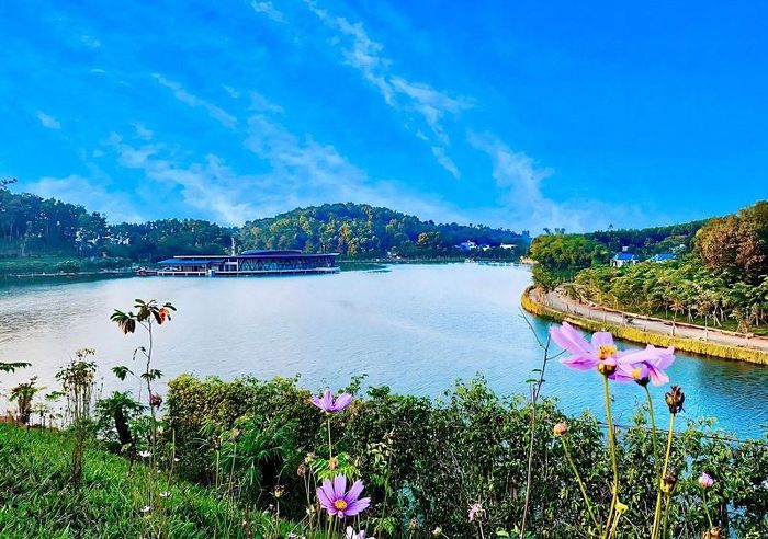 Vẻ đẹp tinh tế giữa truyền thống và hiện đại.