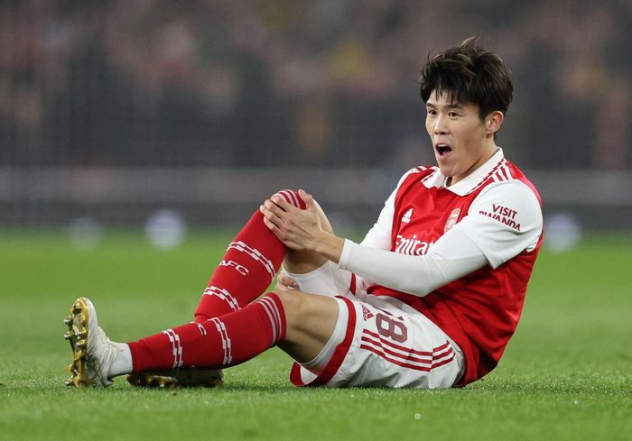  Tomiyasu gặp nhiều chấn thương trong hai năm qua. 