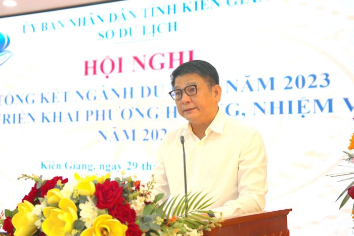 Ông Bùi Quốc Thái - Giám đốc Sở Du lịch Kiên Giang - phát biểu tại hội nghị.