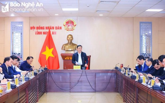Quang cảnh phiên họp thường kỳ tháng 12/2023 của Thường trực HĐND tỉnh Nghệ An. Ảnh: Thành Duy