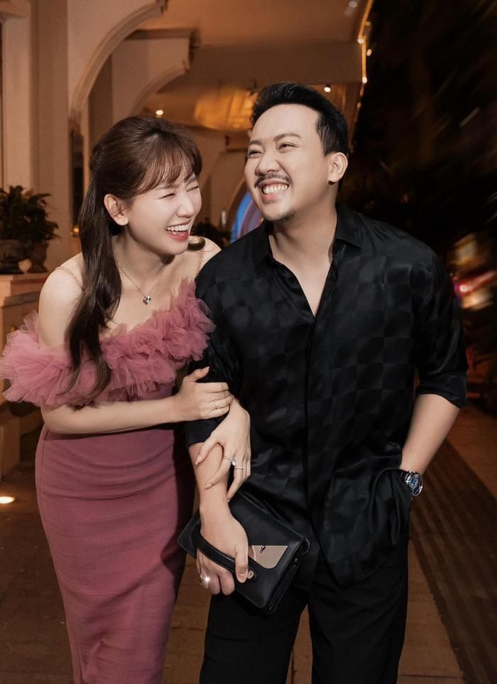 Bất chấp mọi tin đồn thất thiệt, vợ chồng Trấn Thành vẫn ở bên cạnh nhau