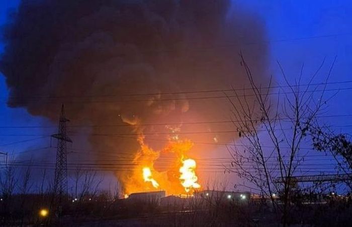 Hỏa hoạn bùng lên ở Belgorod sau một cuộc tập kích của Ukraine cách đây không lâu. Ảnh minh họa: Euractiv