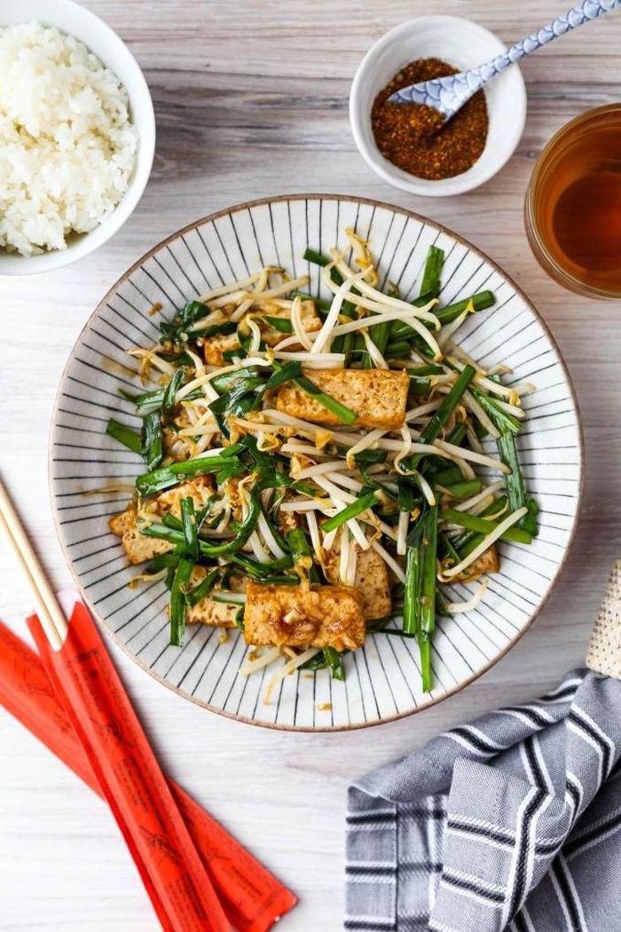 Giá đỗ có giá thành bình dân và đa dạng về cách chế biến.