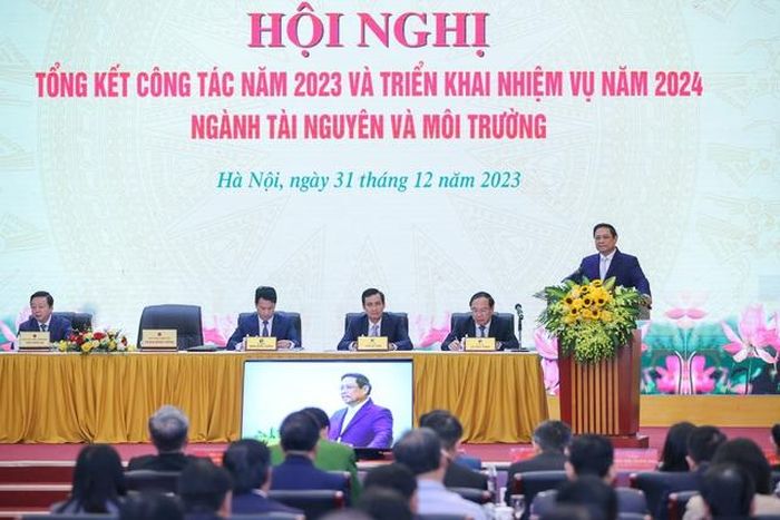  Thủ tướng Phạm Minh Chính giao nhiệm vụ cho ngành TN-MT. Ảnh: VIẾt CHUNG 