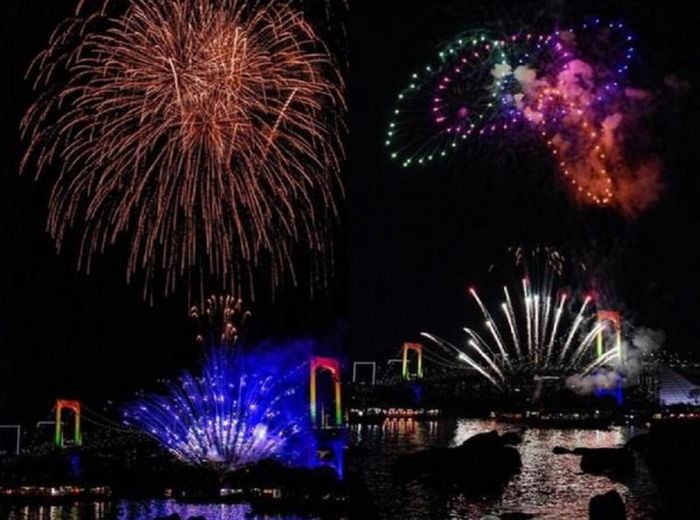 Pháo hoa bừng sáng bầu trời Tokyo, Nhật Bản trong bức ảnh chụp từ quận Odaiba. Ảnh: AusDish