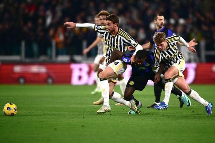 Cuộc đua giữa Juventus và Inter đang diễn ra gay cấn