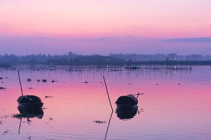 Đời mỗi người như con thuyền trên sông