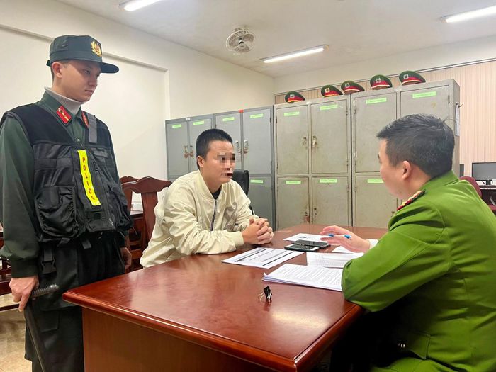 Hoàng Anh Luân (đối tượng cầm đầu) tại cơ quan điều tra