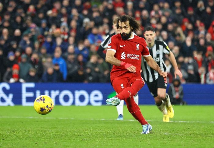 Thế nhưng, Salah ấn định chiến thắng 4-2 bằng quả penalty thành công lúc cuối trận