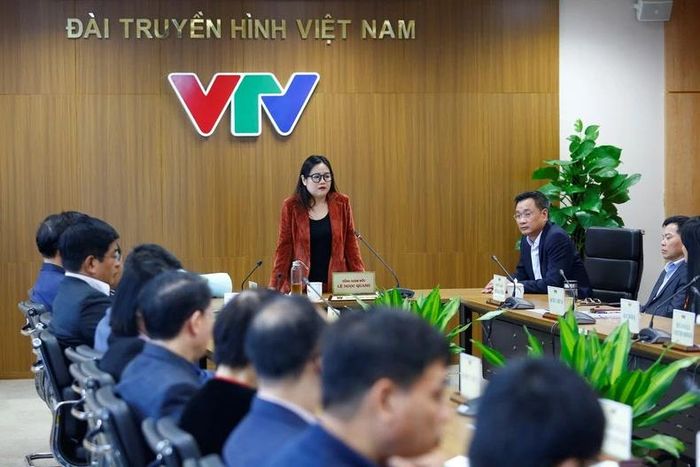 Bà Vũ Thanh Thủy - Tổng Biên tập Thời báo VTV phát biểu tại lễ công bố.