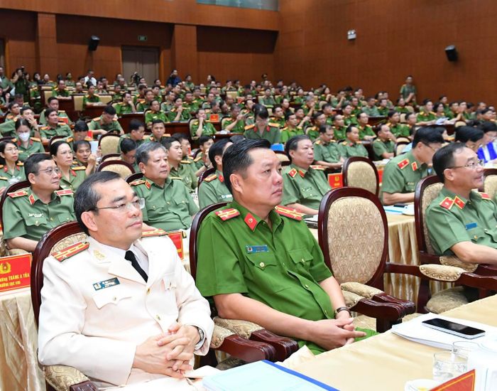  Lãnh đạo Công an TPHCM dự hội nghị. Ảnh: VIỆT DŨNG 