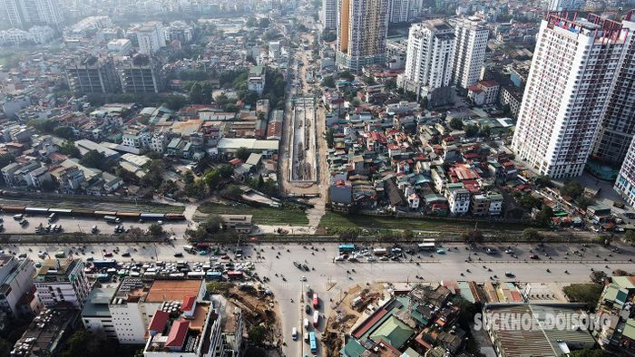 Dự kiến đến quý 2/2024 sẽ thi công kết cấu hầm kín dưới đường sắt.