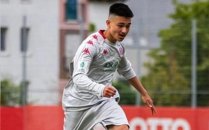 Tiền vệ trẻ của Mainz 05 sẽ cân nhắc khả năng cống hiến cho ĐT Việt Nam