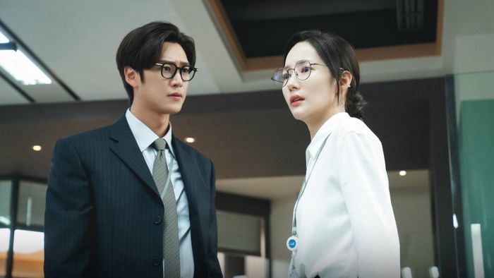 Nam chính do tài tử Na In Woo được đánh giá là đẹp đôi với Park Min Young.