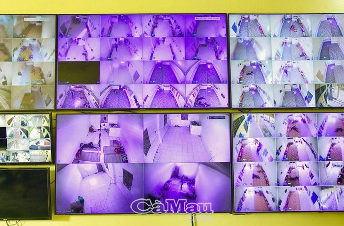 Hệ thống camera giám sát chặt các hoạt động của học viên nhằm kịp thời ngăn chặn, xử lý những tình huống xảy ra.
