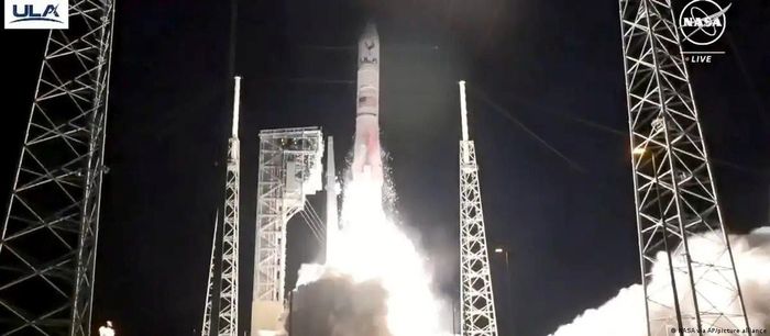 Tên lửa "Vulcan (Thần lửa) phóng từ Cape Canaveral trong sứ mệnh lên mặt trăng mới. (Ảnh: NASA)