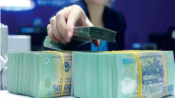 Lãi suất tiền gửi tiết kiệm thấp kỷ lục, tạo cơ sở giảm lãi suất cho vay. Ảnh minh họa