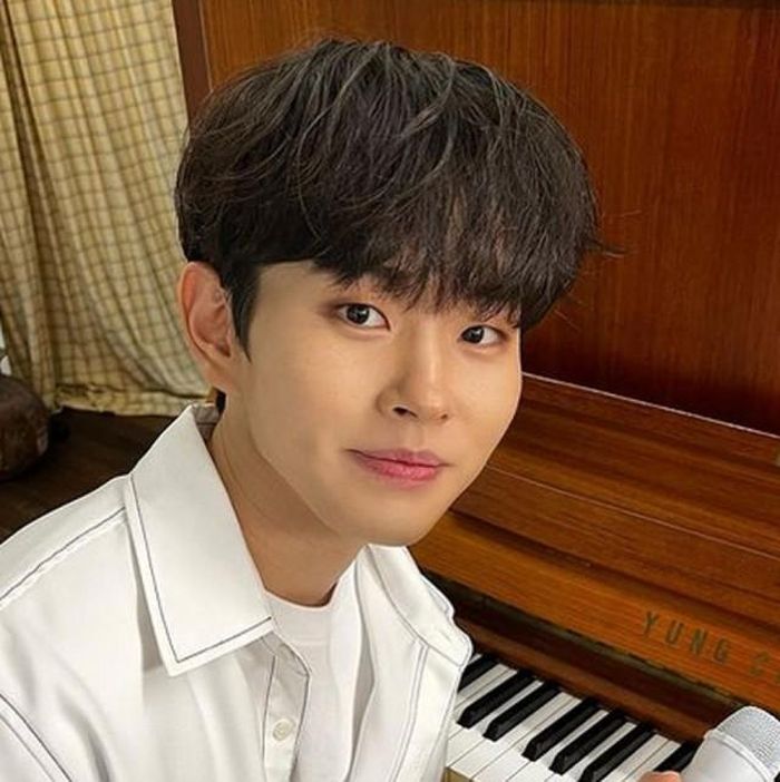 Lee Byeong Chan xếp thứ 2 trong cuộc bình chọn