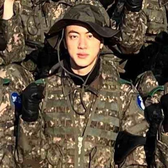 Theo dự kiến, Jin BTS sẽ xuất ngũ vào tháng 6/2024