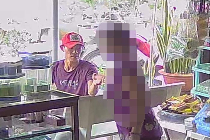 Nghi phạm xuất hiện tại tiệm tạp hóa đầu đường rẽ và kênh Rạch Nổ.
