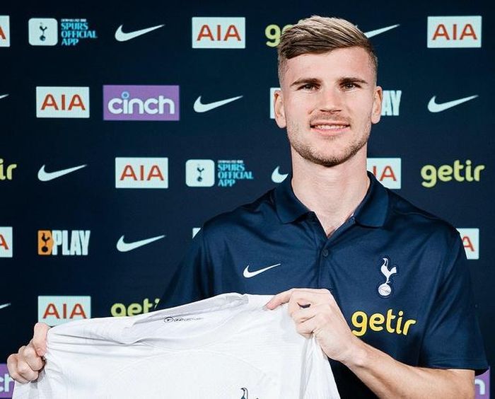 Tottenham công bố tân binh Timo Werner.